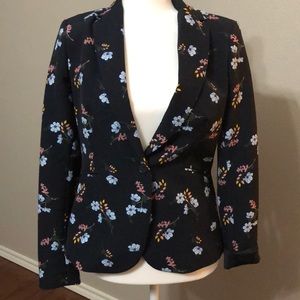 Lovely floral blazer